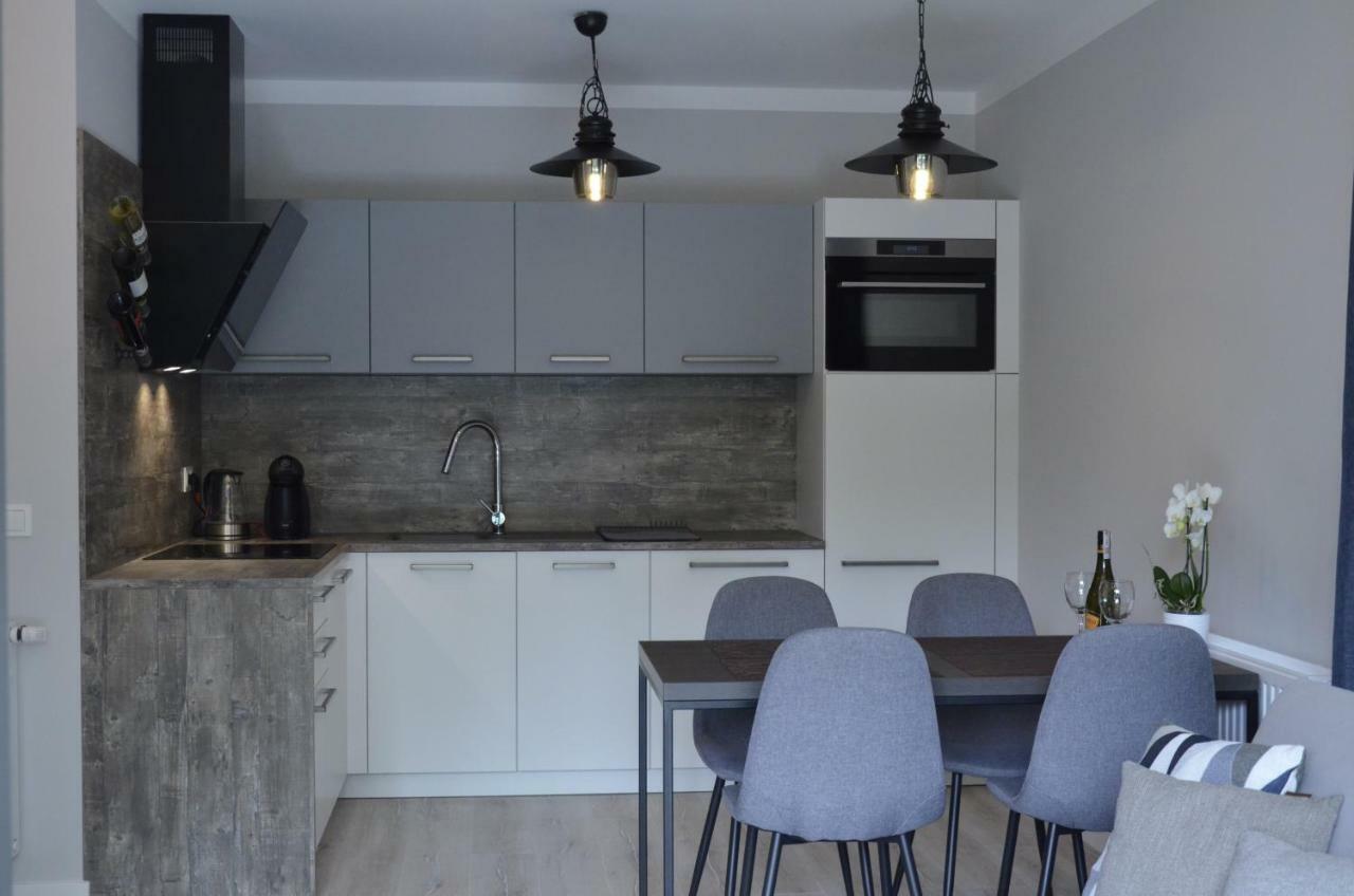 "10" Slonce Woda Las - Apartament No10 Garaz W Cenie Cedzyna Exteriör bild